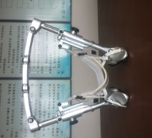 牵引器 颈椎牵引器 颈椎牵引架图1