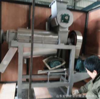 药材破碎榨汁机图1